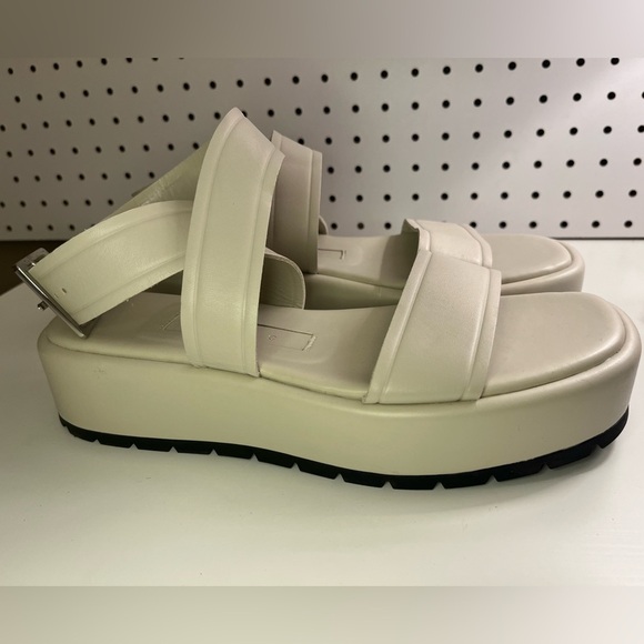 Zara Off White/Cream Leather Flat Strappy Platform Sandals Boho Beach Summer - Picture 3 of 16